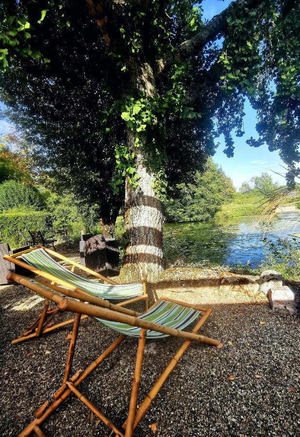 Moulin De Monpoisson Bed & Breakfast Le Puy Bagian luar foto