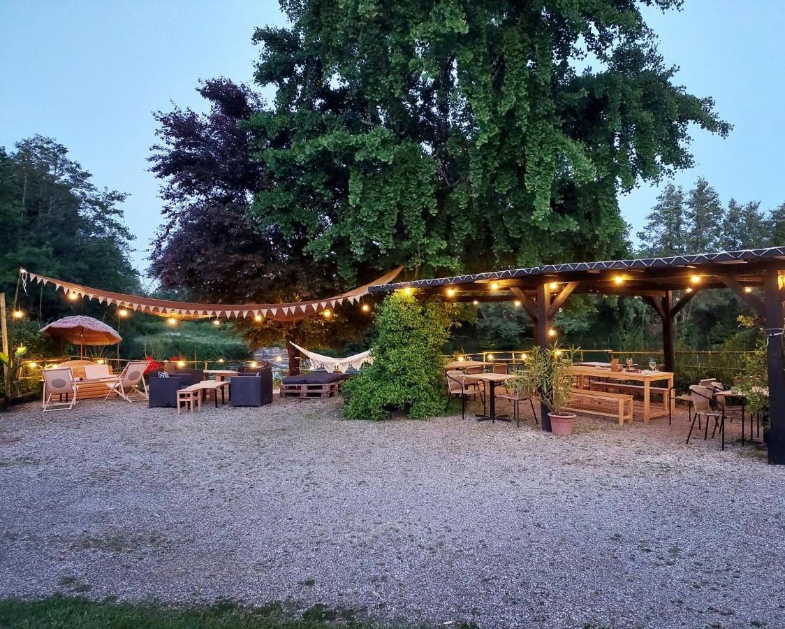 Moulin De Monpoisson Bed & Breakfast Le Puy Bagian luar foto